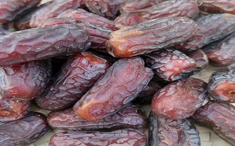قیمت خرما پیارم درجه یک + خرید باور نکردنی
